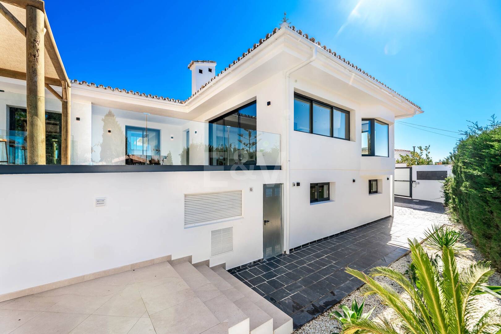 Modern Villa in Elviria with Stunning Panoramic Sea Views