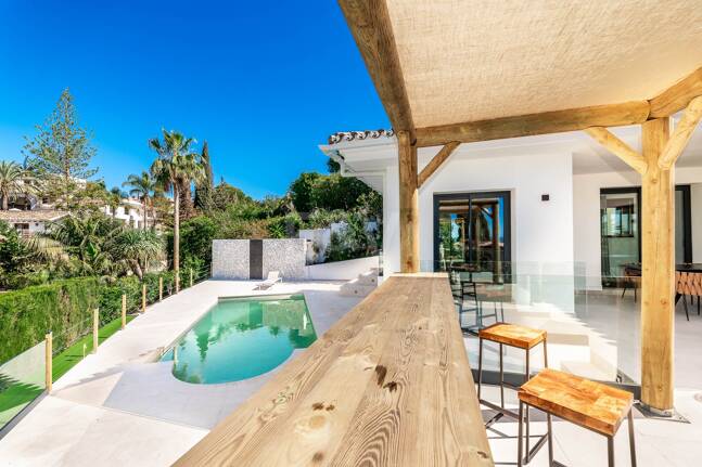 Modern Villa in Elviria with Stunning Panoramic Sea Views