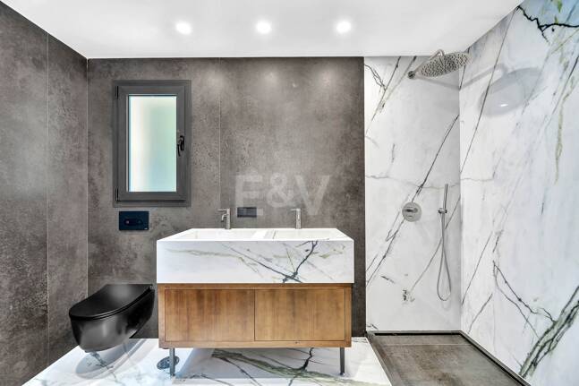 Modern Villa in Elviria with Stunning Panoramic Sea Views