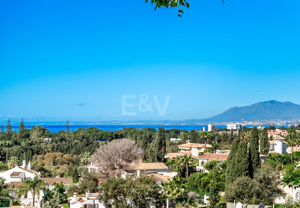 Modern Villa in Elviria with Stunning Panoramic Sea Views