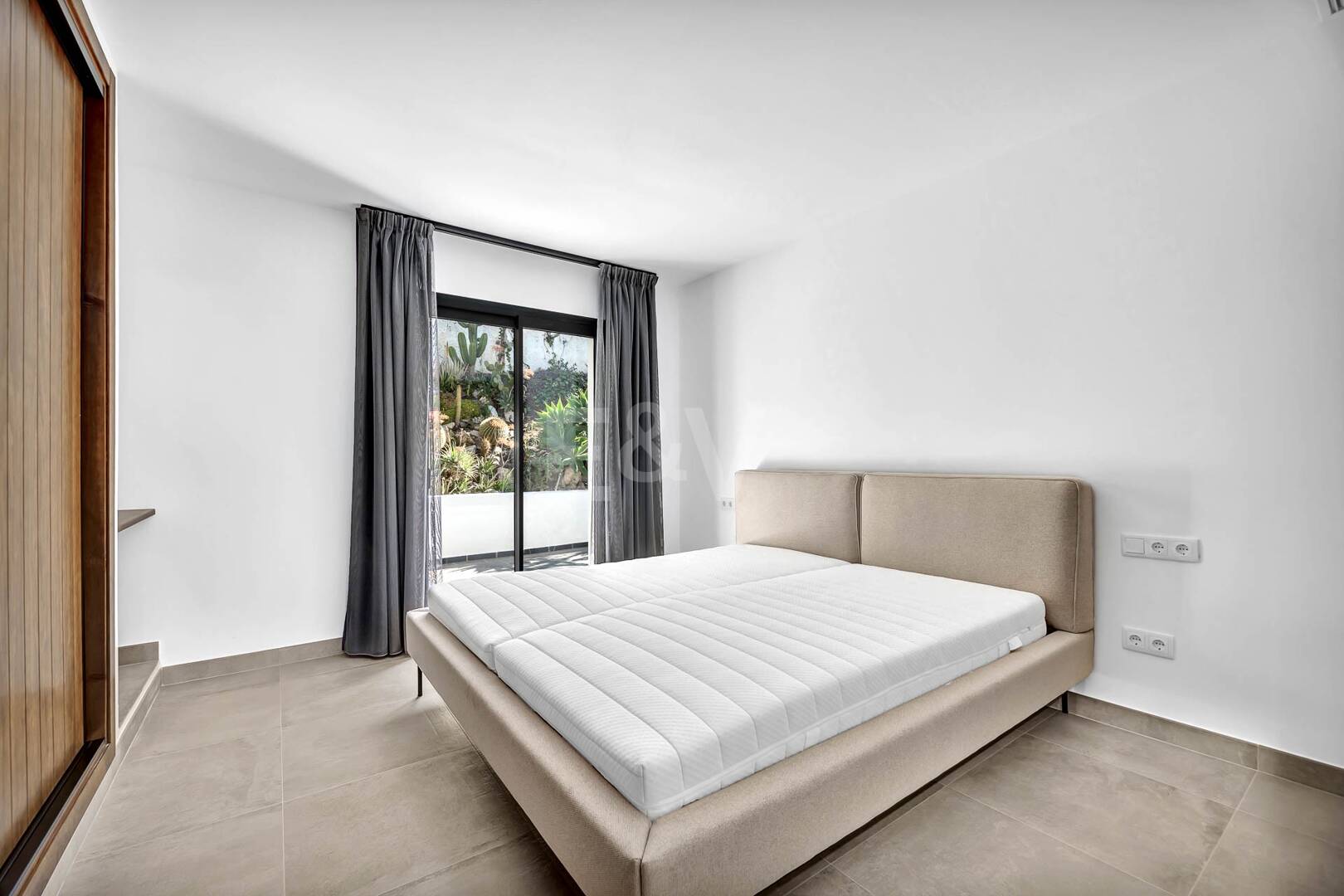 Modern Villa in Elviria with Stunning Panoramic Sea Views