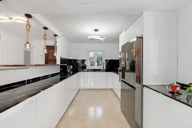 Doppelhaushälfte zu vermieten in Marbella Goldene Meile, Marbella (Alle Gebiete)