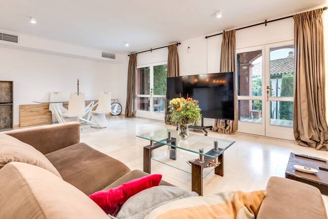 Doppelhaushälfte zu vermieten in Marbella Goldene Meile, Marbella (Alle Gebiete)