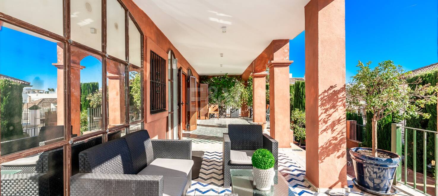 Fantastic Townhouse with Sea views a Few Steps from the Beach