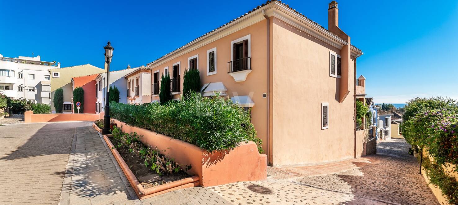 Fantastic Townhouse with Sea views a Few Steps from the Beach