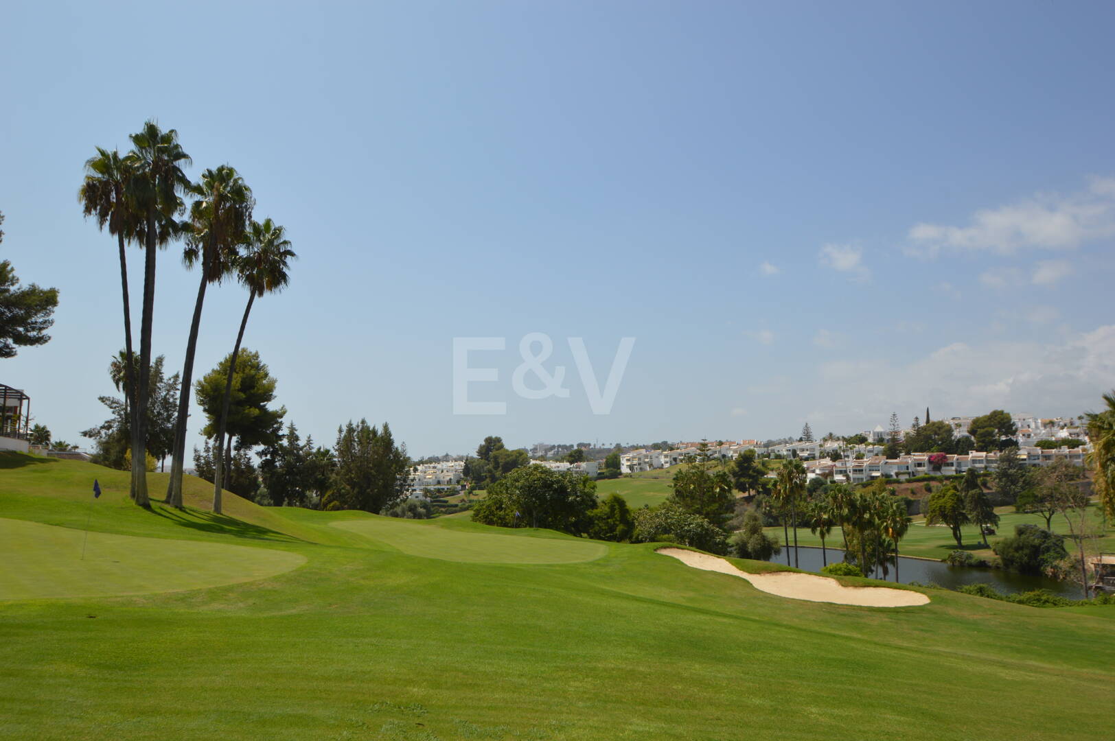 Luxury Villa in Nueva Andalucia, Frontline Golf
