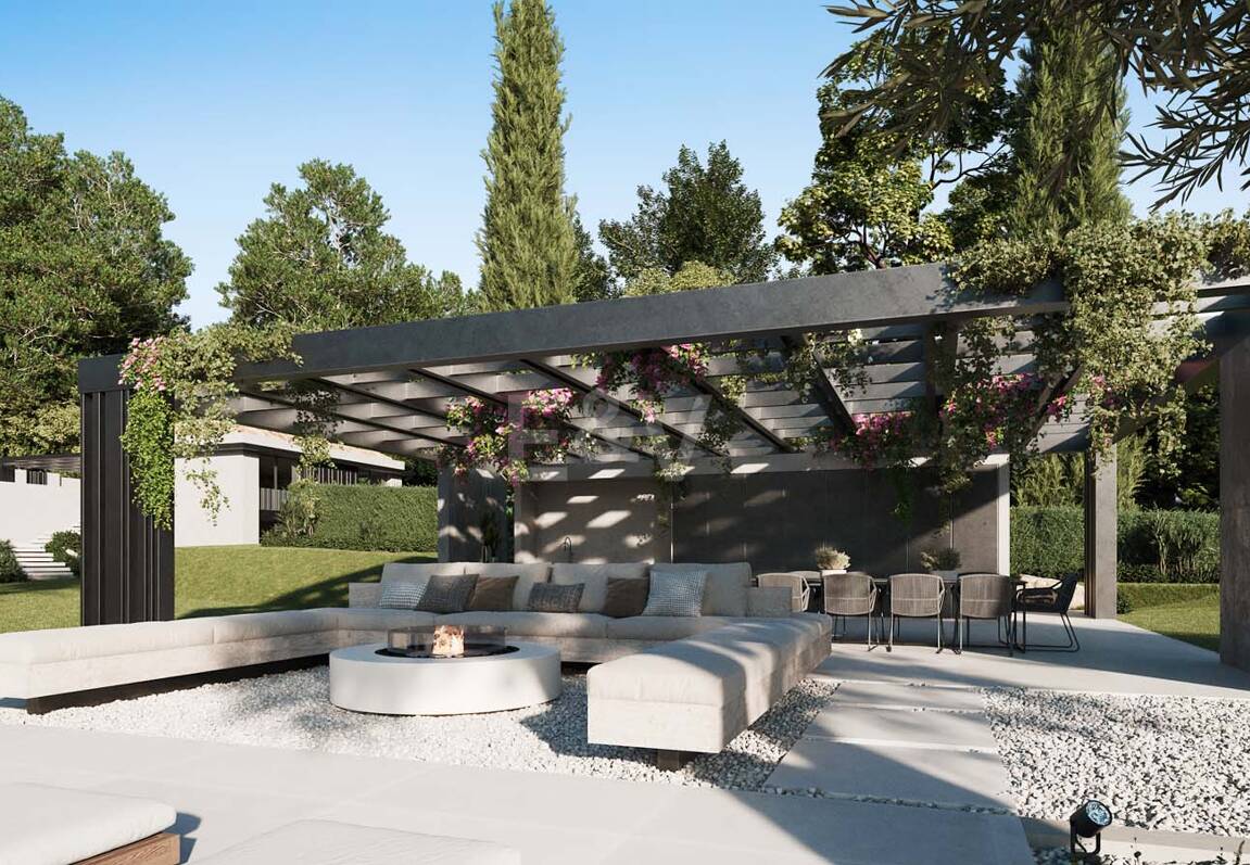 Luxury Villa in Nueva Andalucia, Frontline Golf