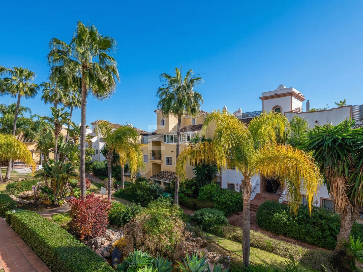 Härliga Guadalmina Frontline Golf Lägenhet