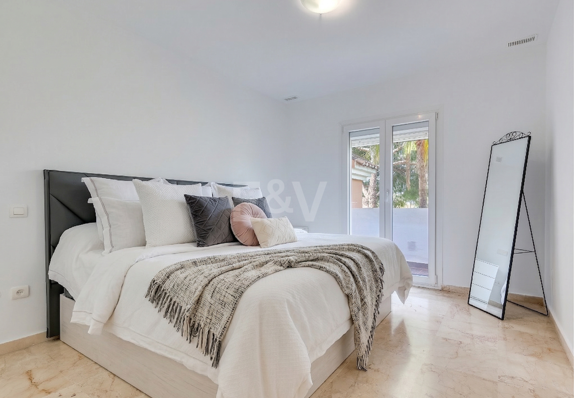 Härliga Guadalmina Frontline Golf Lägenhet