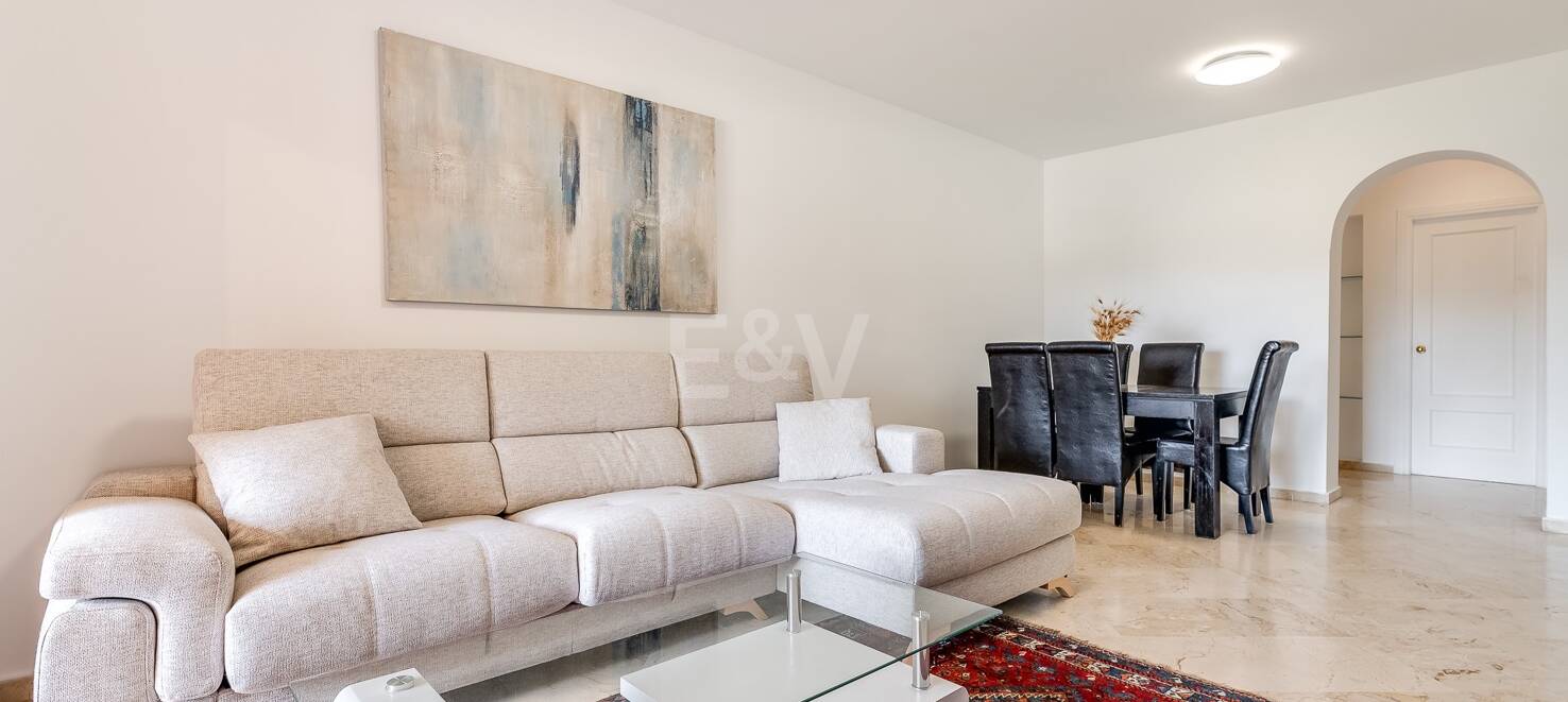 Lovely Guadalmina Frontline Golf Apartment