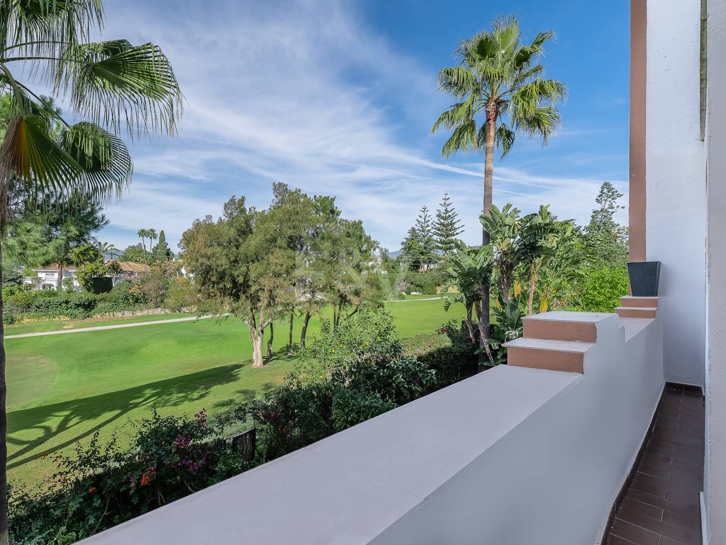 Härliga Guadalmina Frontline Golf Lägenhet