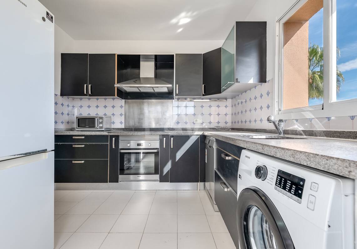 Lovely Guadalmina Frontline Golf Apartment