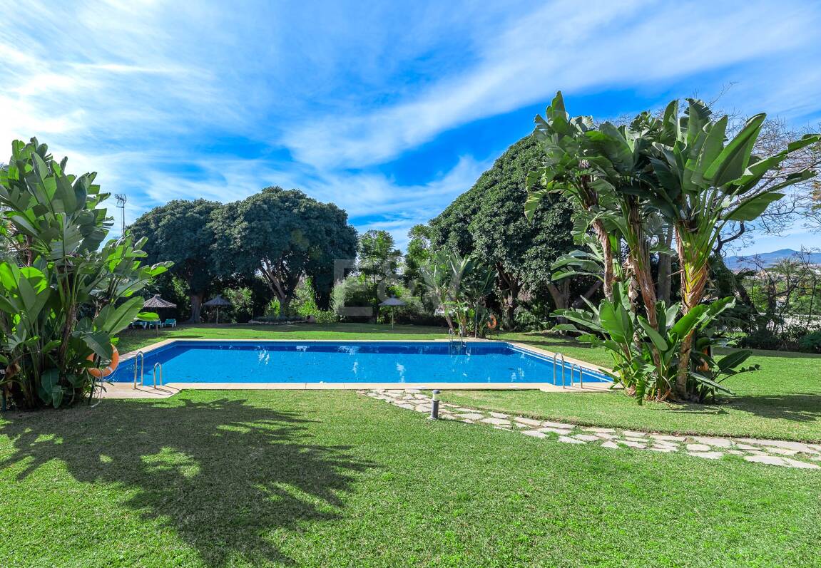 Härliga Guadalmina Frontline Golf Lägenhet