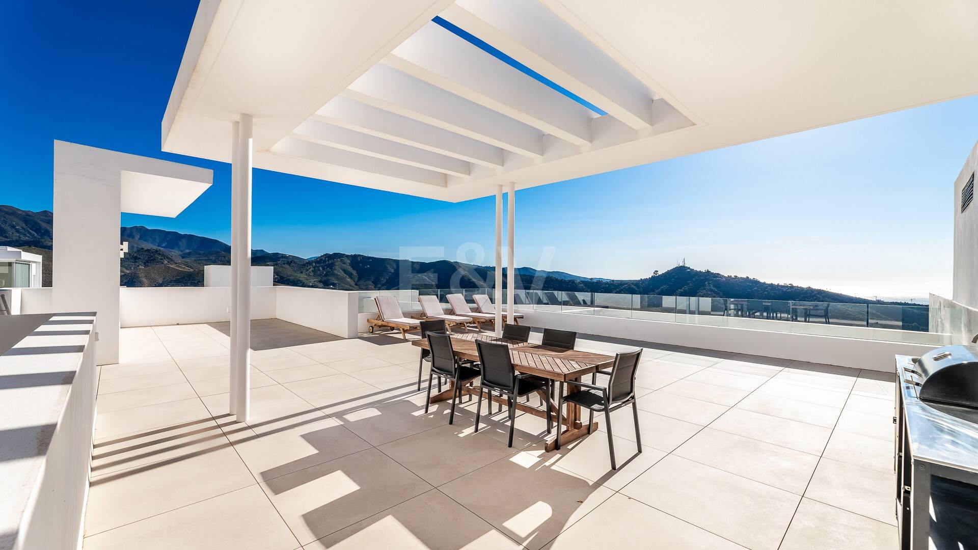 Duplex Penthouse med fantastisk havsutsikt i Palo Alto