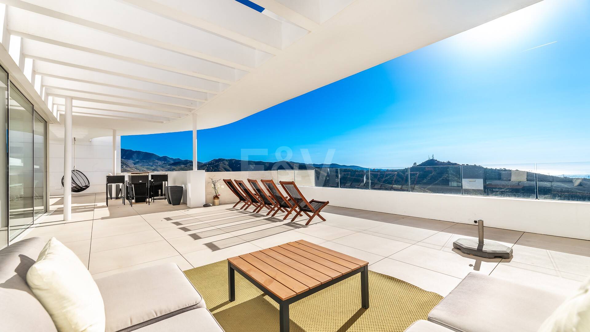 Duplex-Penthouse mit atemberaubendem Meerblick in Palo Alto