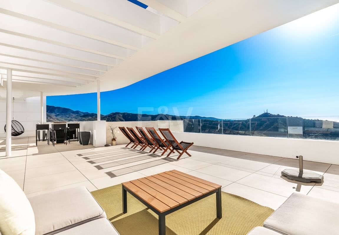 Duplex-Penthouse mit atemberaubendem Meerblick in Palo Alto