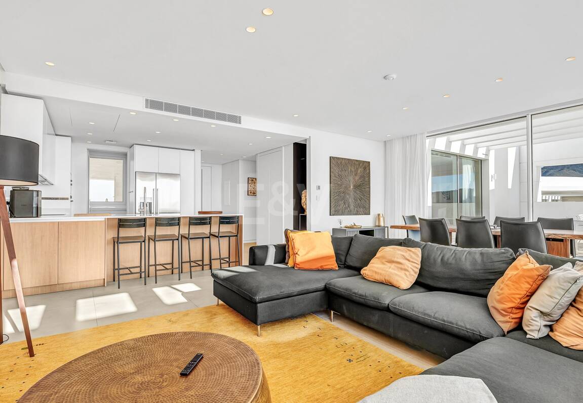 Duplex-Penthouse mit atemberaubendem Meerblick in Palo Alto