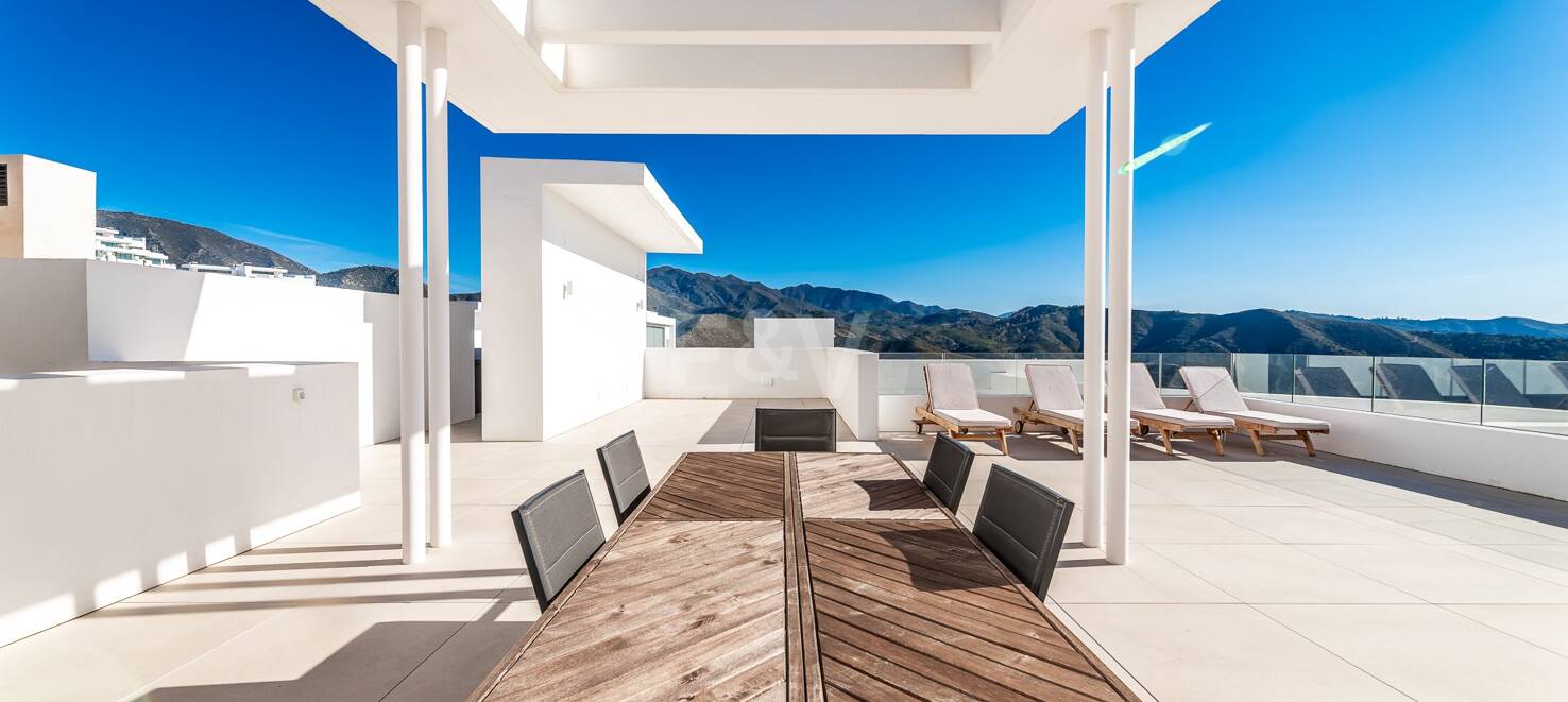 Duplex Penthouse with Stunning Sea views in Palo Alto
