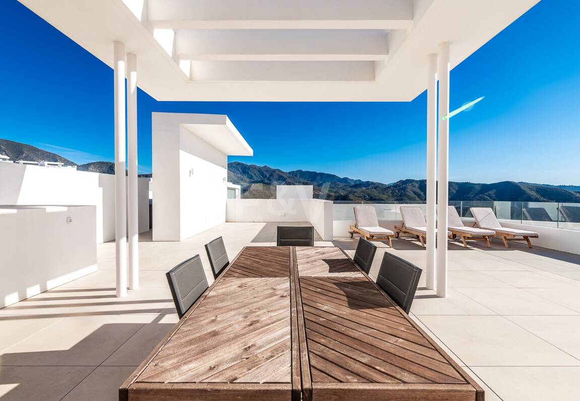 Duplex-Penthouse mit atemberaubendem Meerblick in Palo Alto