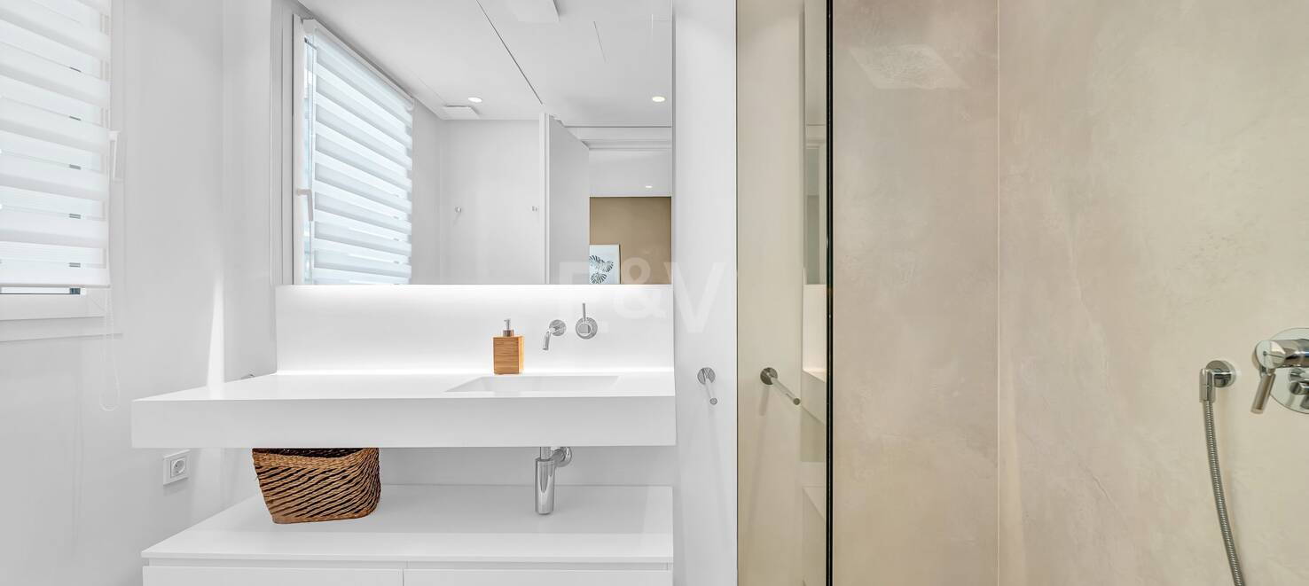 Duplex Penthouse with Stunning Sea views in Palo Alto