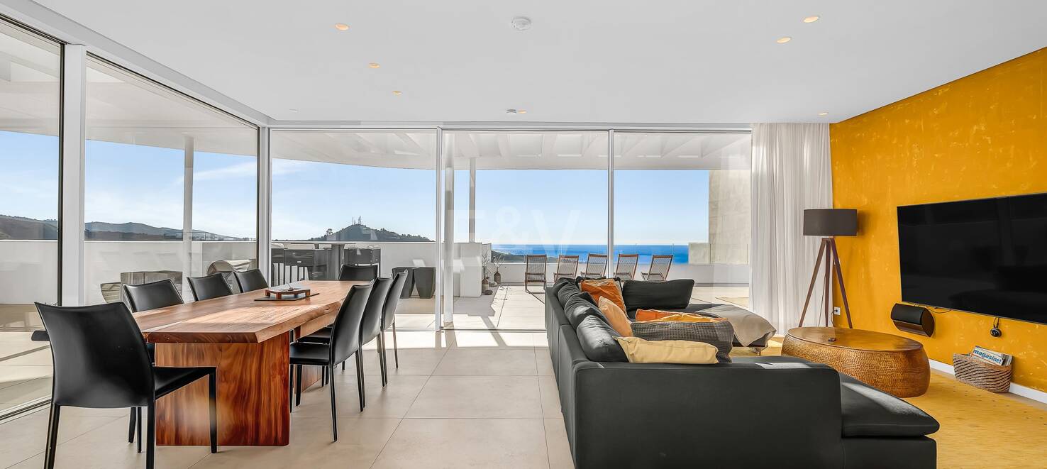 Duplex Penthouse with Stunning Sea views in Palo Alto