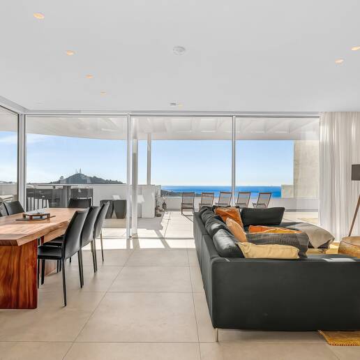 Duplex Penthouse with Stunning Sea views in Palo Alto