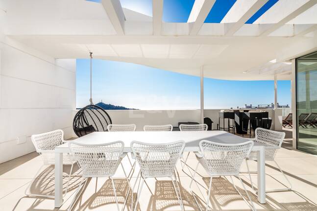 Duplex-Penthouse mit atemberaubendem Meerblick in Palo Alto