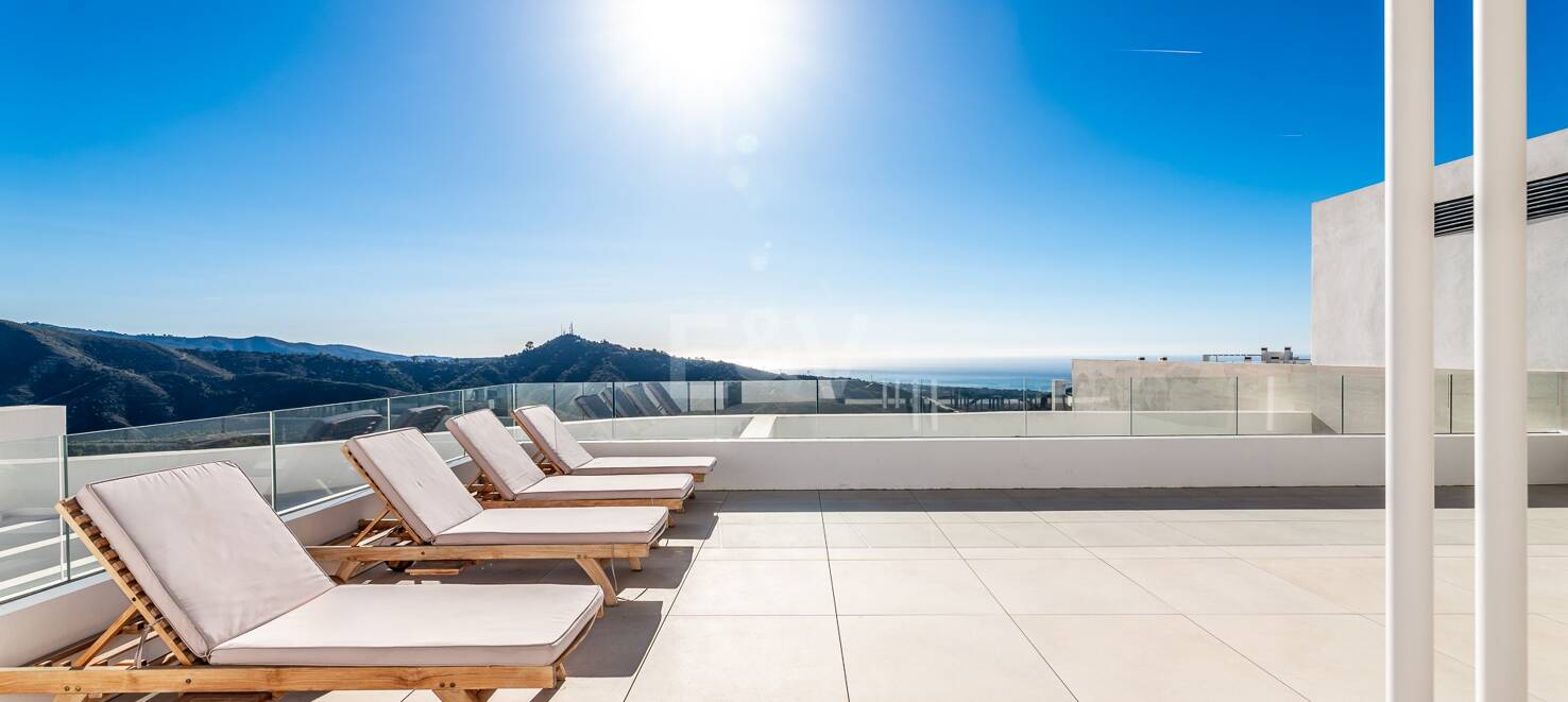 Duplex Penthouse with Stunning Sea views in Palo Alto