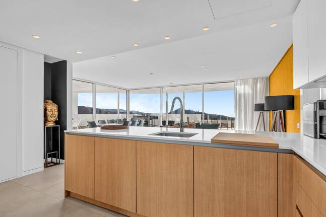 Duplex-Penthouse mit atemberaubendem Meerblick in Palo Alto