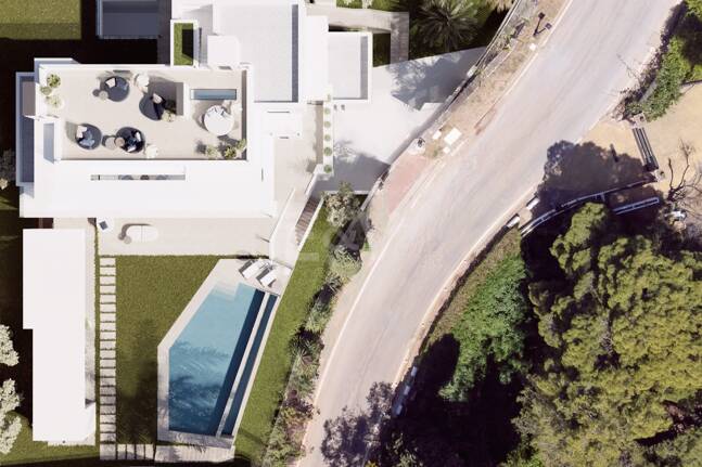 Preciosa villa en la prestigiosa zona de Cascada de Camoján