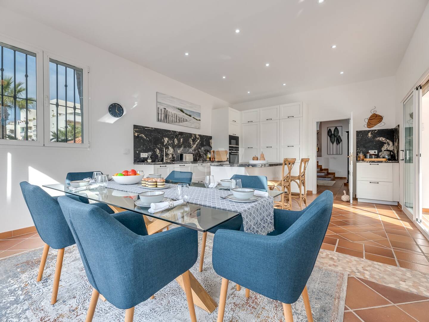 Villa de 5 habitaciones a 400m de la playa. Precios desde 8,500€/semana