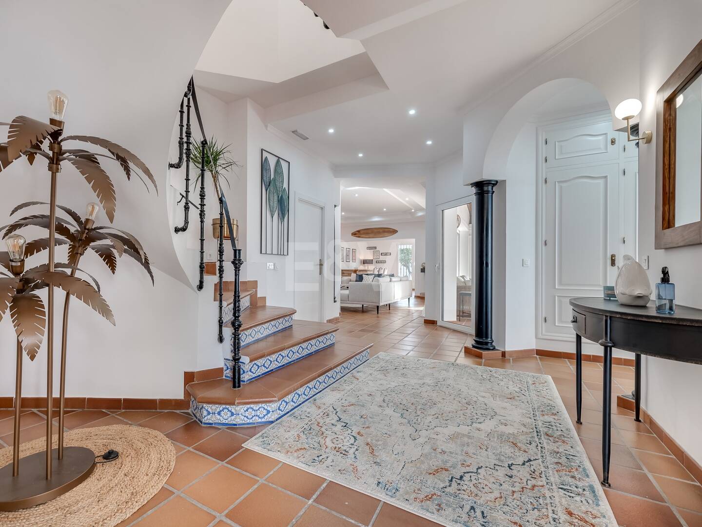 Villa de 5 habitaciones a 400m de la playa. Precios desde 8,500€/semana