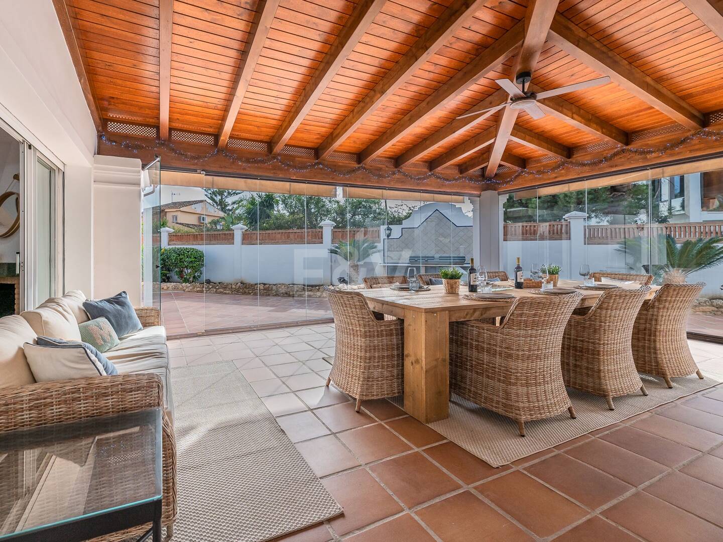 Villa de 5 habitaciones a 400m de la playa. Precios desde 8,500€/semana