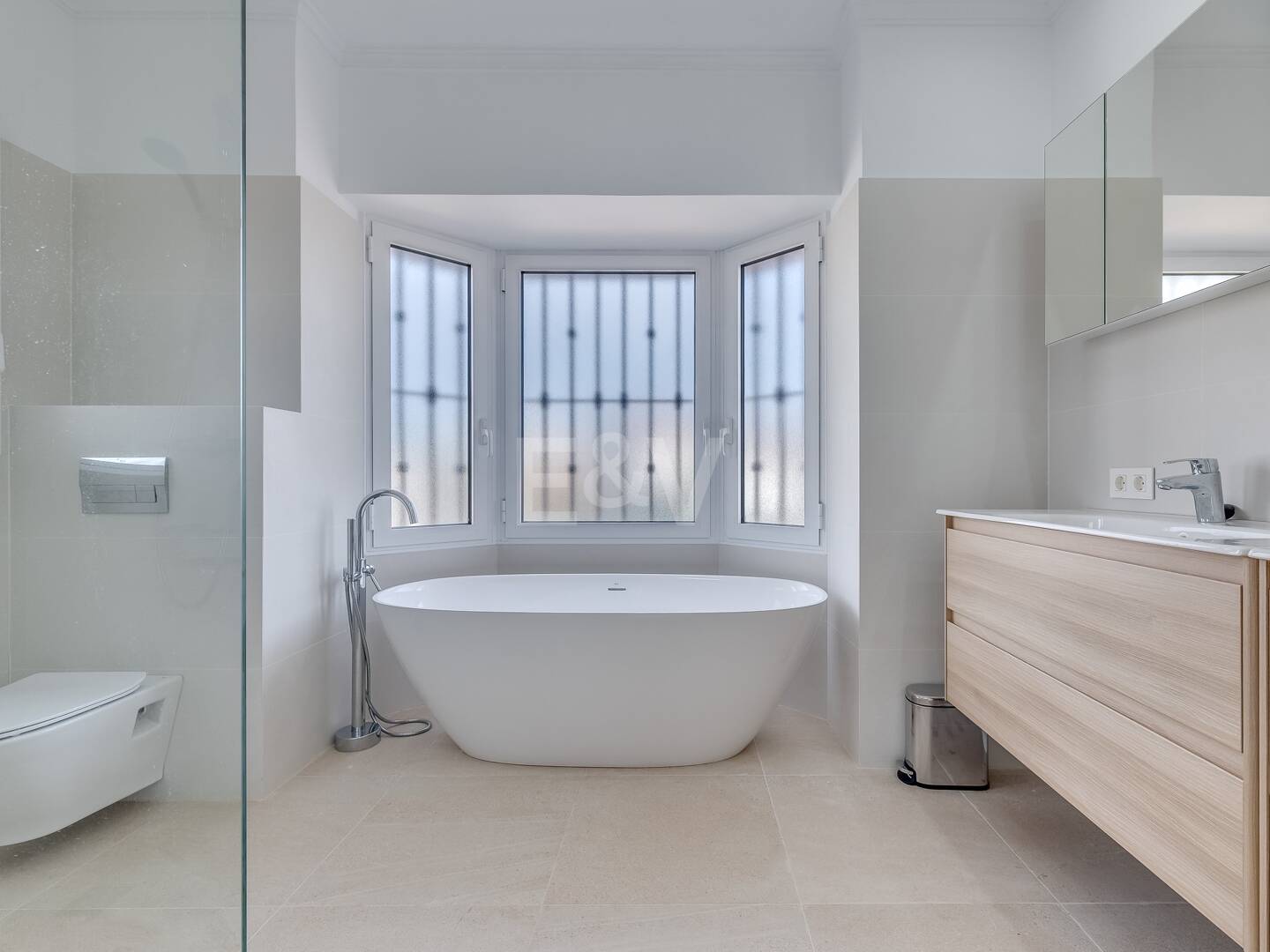 Villa de 5 habitaciones a 400m de la playa. Precios desde 8,500€/semana