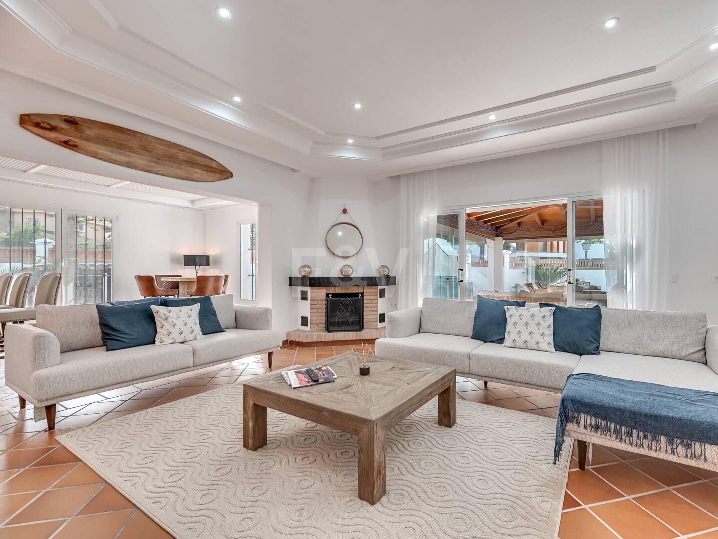 Villa de 5 habitaciones a 400m de la playa. Precios desde 8,500€/semana