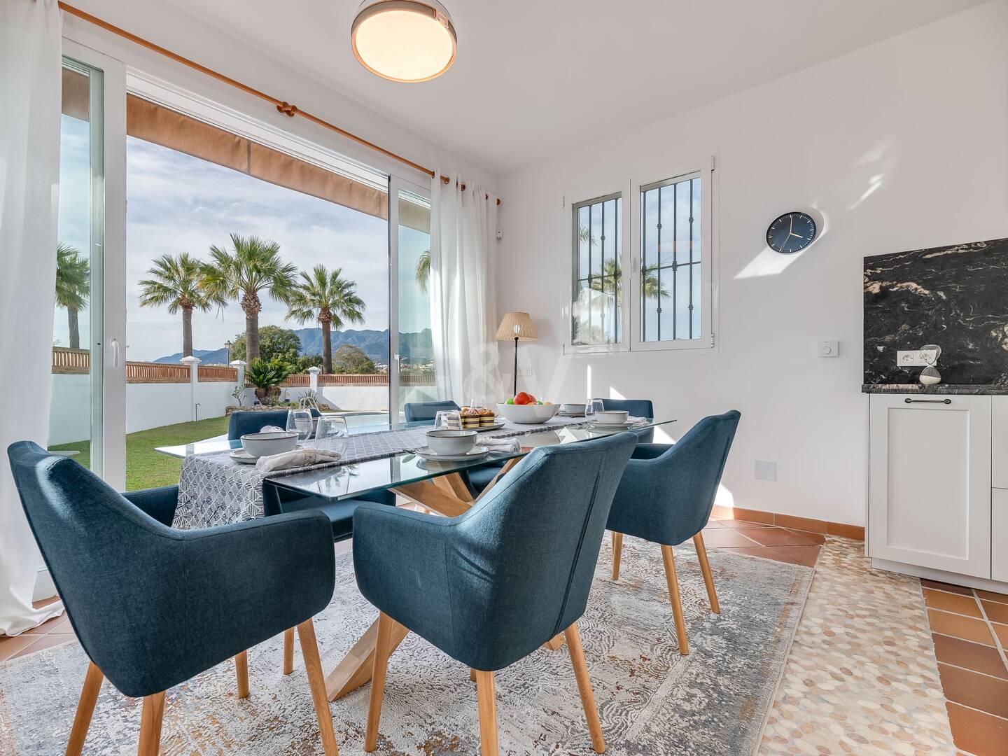 Villa de 5 habitaciones a 400m de la playa. Precios desde 8,500€/semana