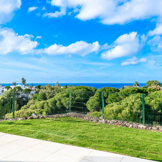 Meilleure propriété dans un développement exclusif à Rio Real avec des vues panoramiques ouvertes