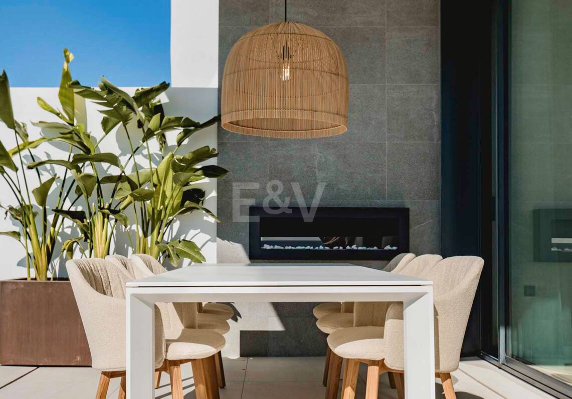 Bästa egendom i en exklusiv utveckling i Rio Real med öppna panoramautsikter