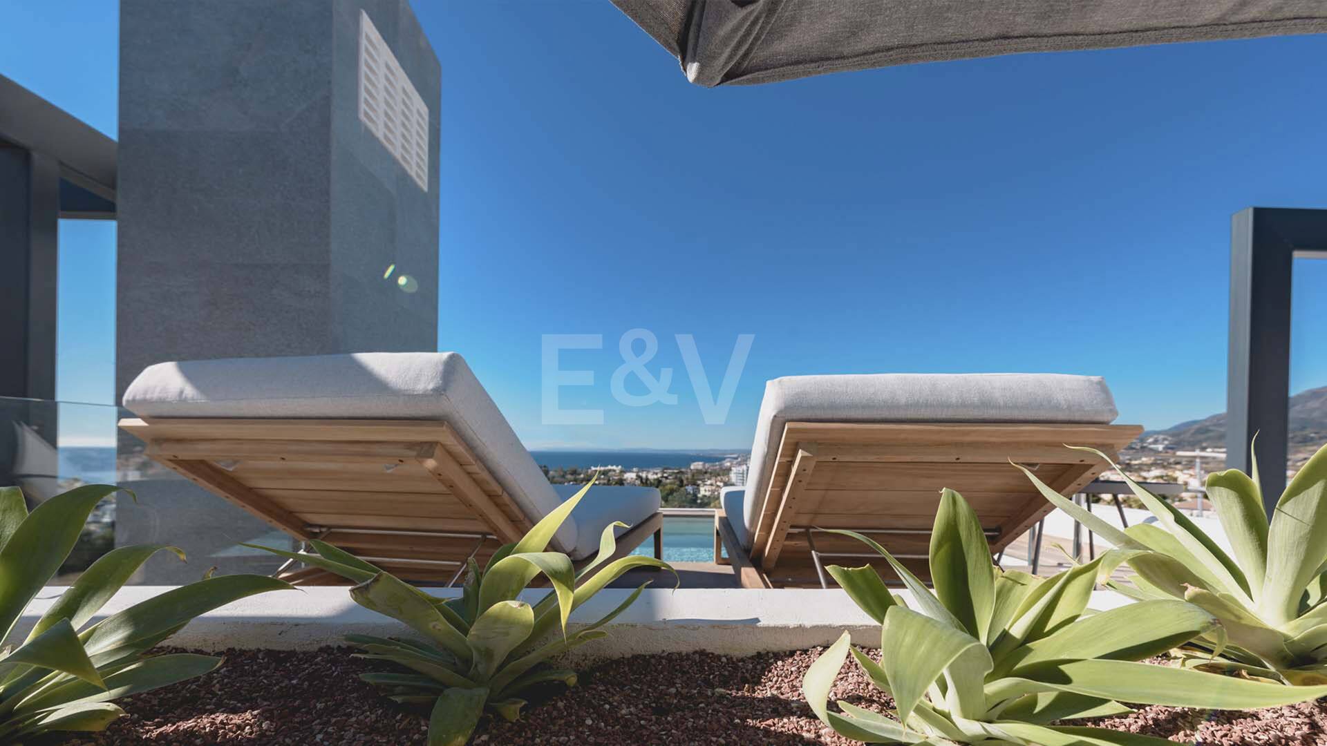 Meilleure propriété dans un développement exclusif à Rio Real avec des vues panoramiques ouvertes