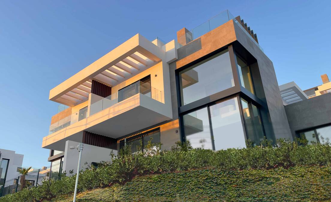 Bästa egendom i en exklusiv utveckling i Rio Real med öppna panoramautsikter