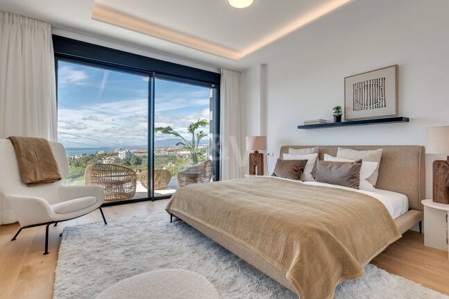 Meilleure propriété dans un développement exclusif à Rio Real avec des vues panoramiques ouvertes