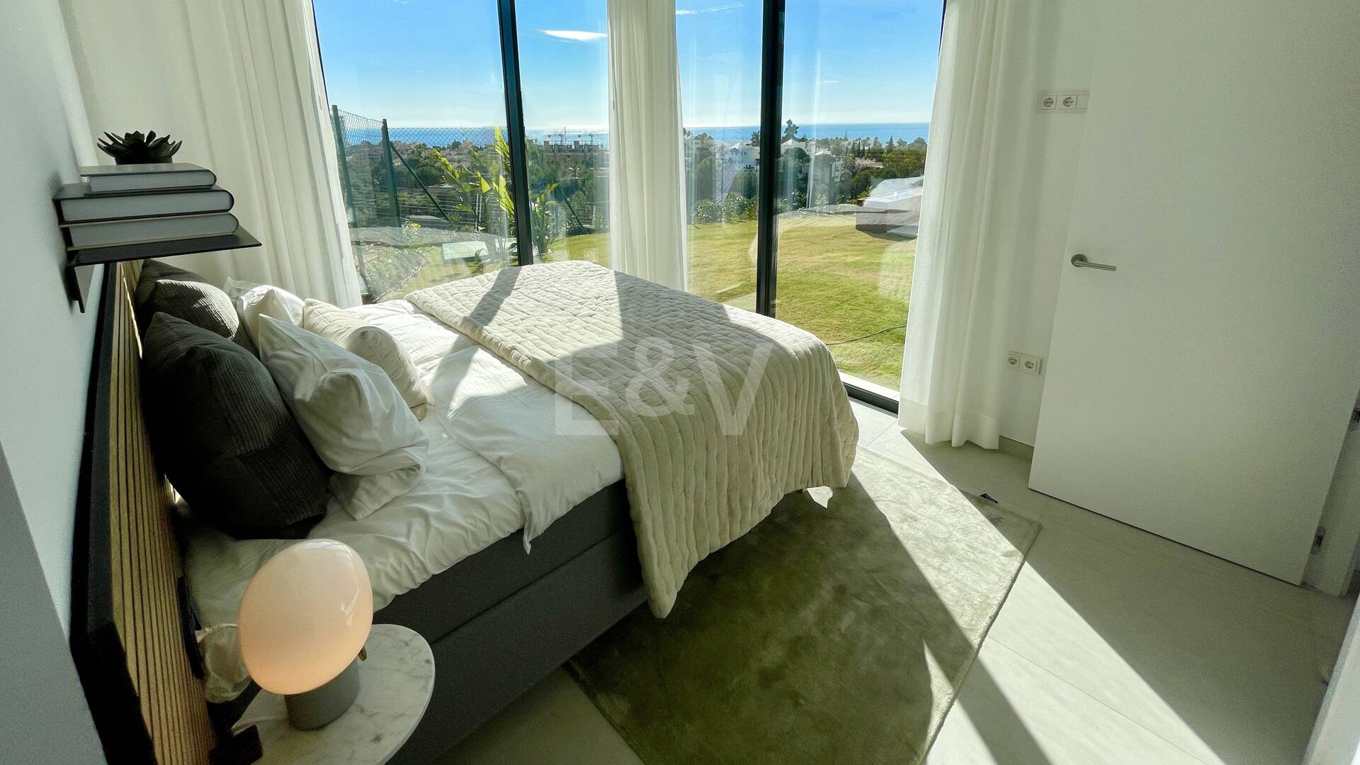 Meilleure propriété dans un développement exclusif à Rio Real avec des vues panoramiques ouvertes