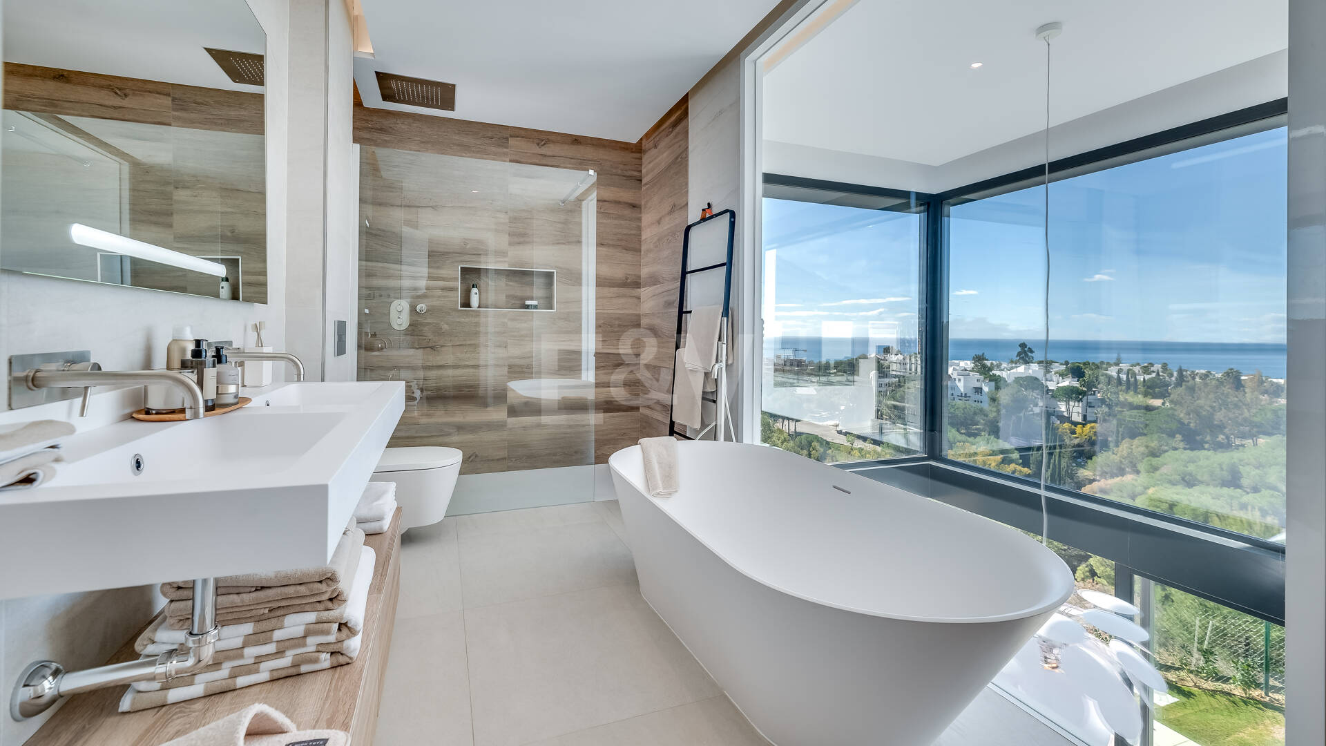 La mejor propiedad en una urbanización exclusiva en Río Real con vistas panorámicas abiertas