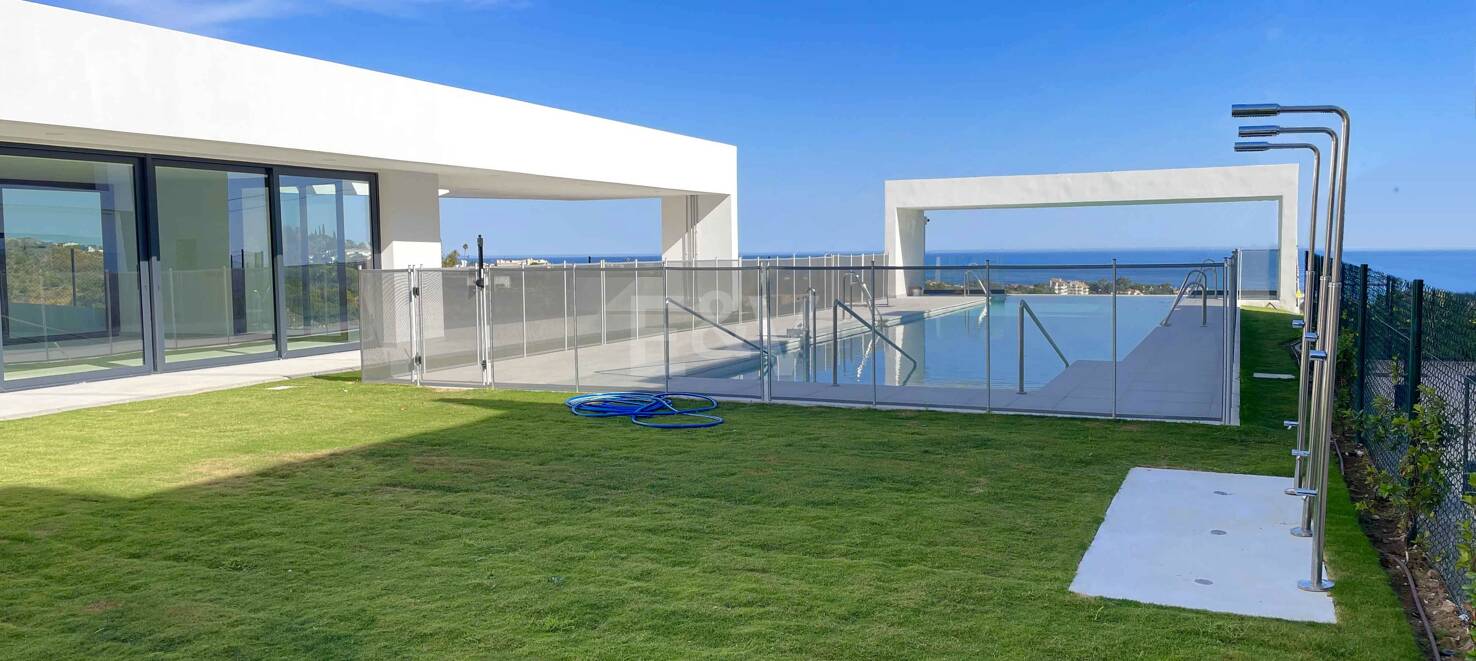 Meilleure propriété dans un développement exclusif à Rio Real avec des vues panoramiques ouvertes
