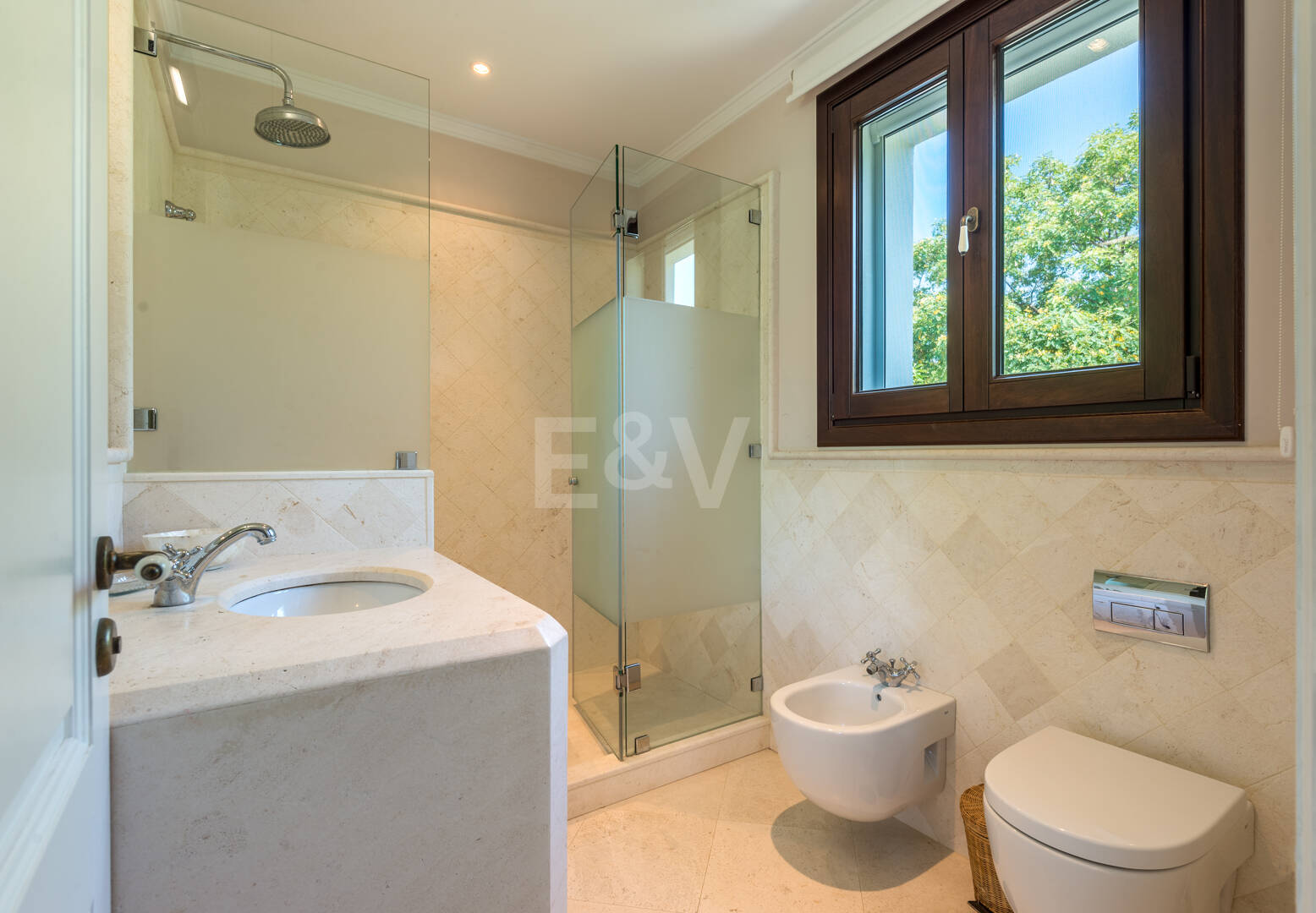 Villa elegante cerca del mar en Marbella