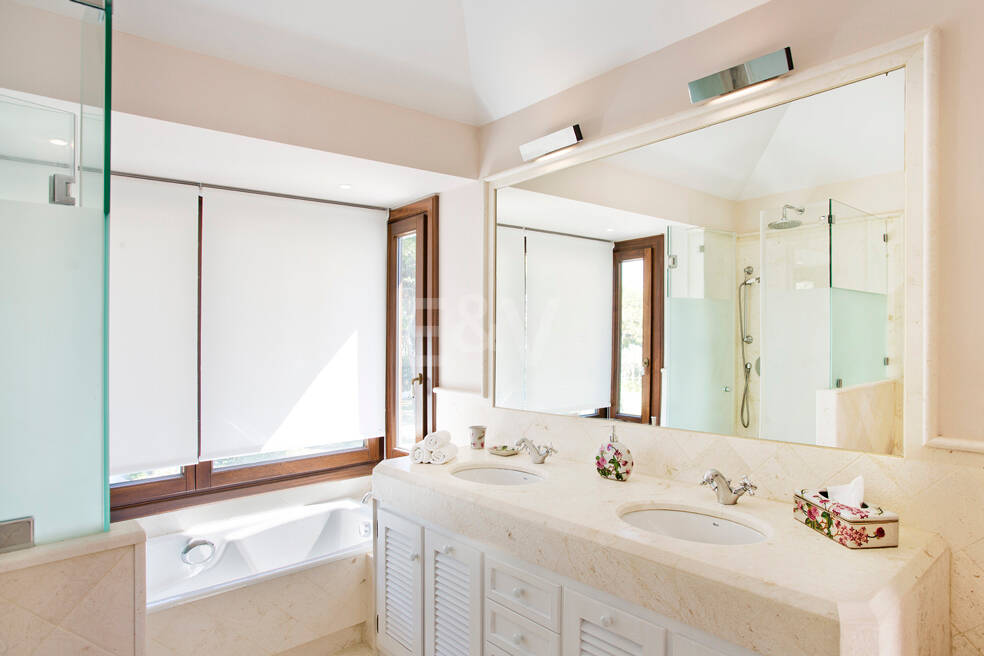 Villa elegante cerca del mar en Marbella