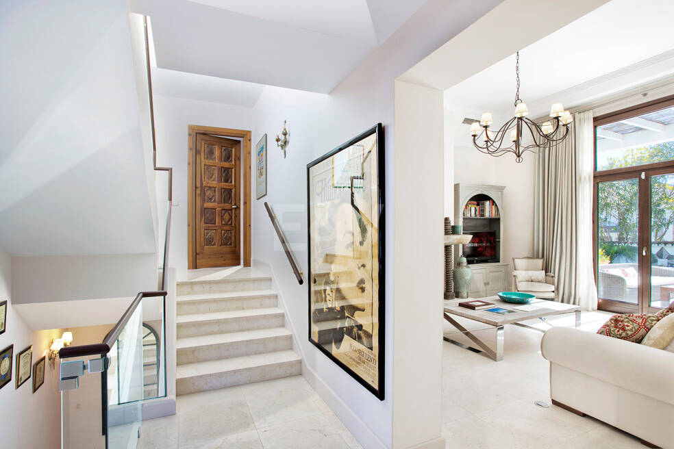 Villa elegante cerca del mar en Marbella