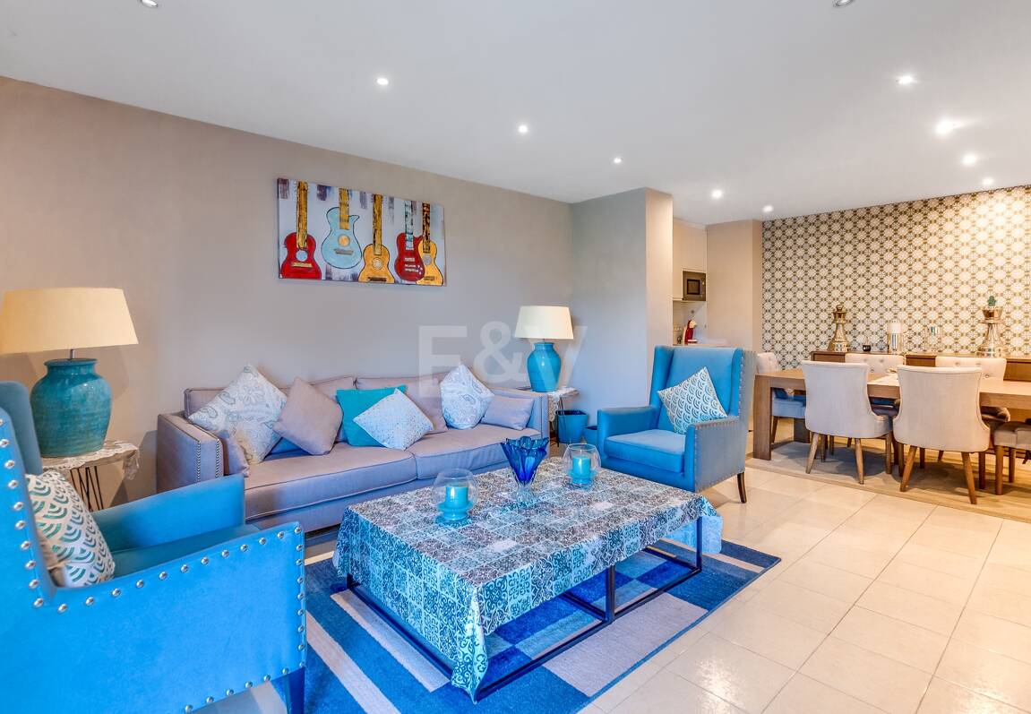 El Paraiso Alto: Elegant villa med golf och havsutsikt