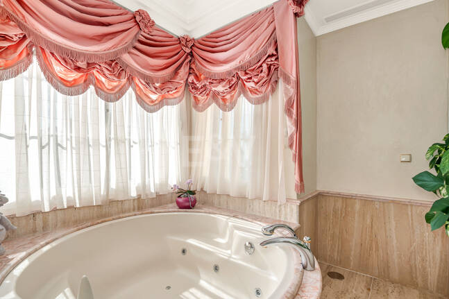 En flykting av lyx med medelhavselegans