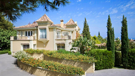 Refuge of Luxury with Mediterranean Elegance